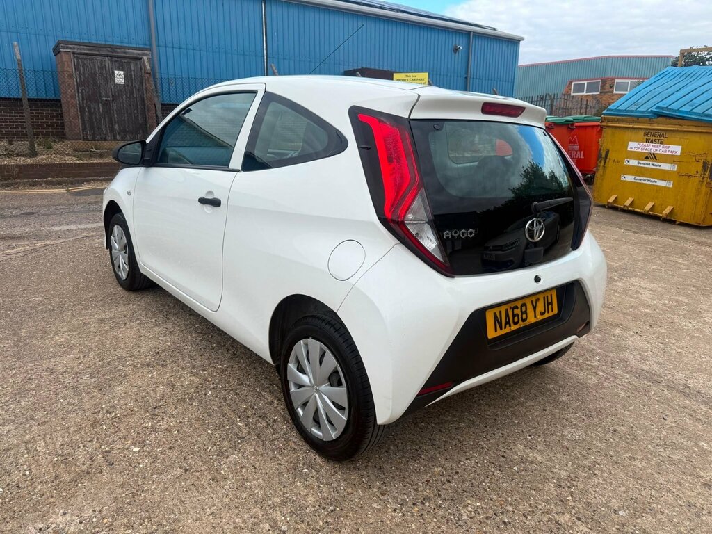 Toyota Aygo 1.0 Vvt-i X Euro 6 White #4
