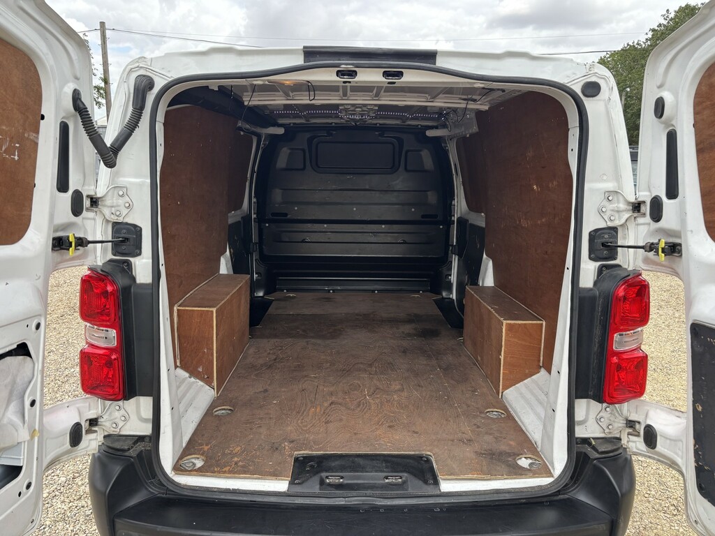 Vauxhall Vivaro 1.5 Turbo D 2900 Dynamic White #6
