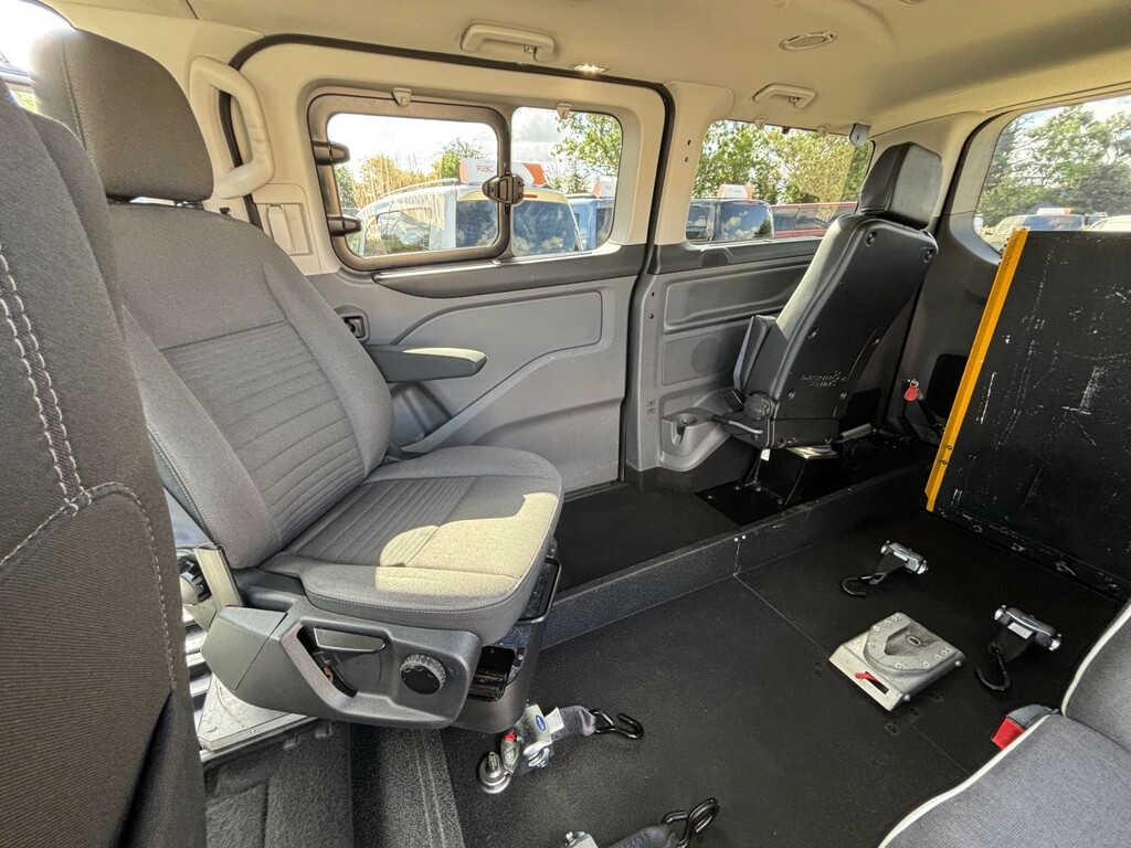 Ford Tourneo Custom 1.5 Zetec Tdci 120 Bhp Blue #17