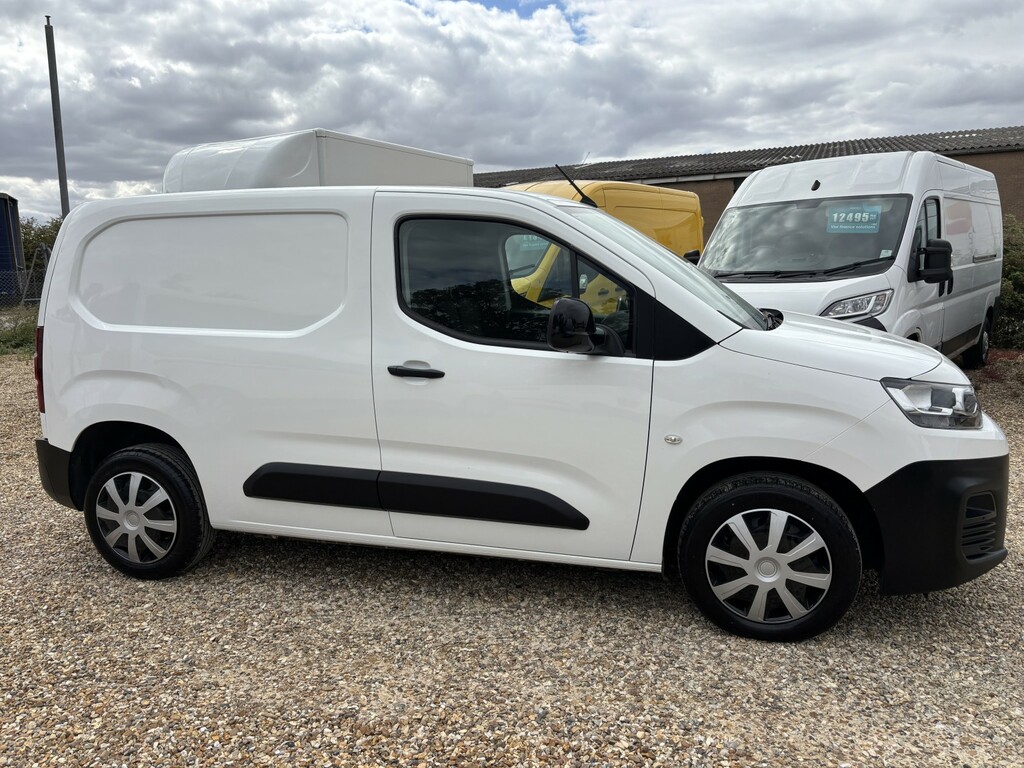 Citroen Berlingo 1.5 Bluehdi 1000 Enterprise M Pro White #2