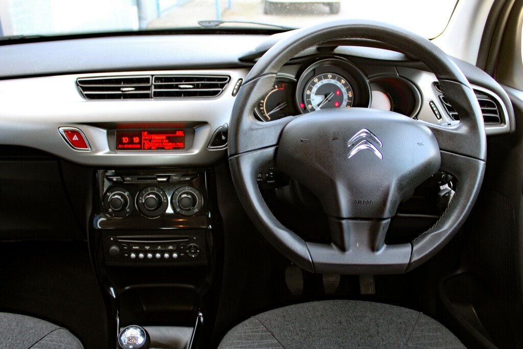 Citroen C3 1.6 Bluehdi 100 Platinum 17In Alloys Purple #16