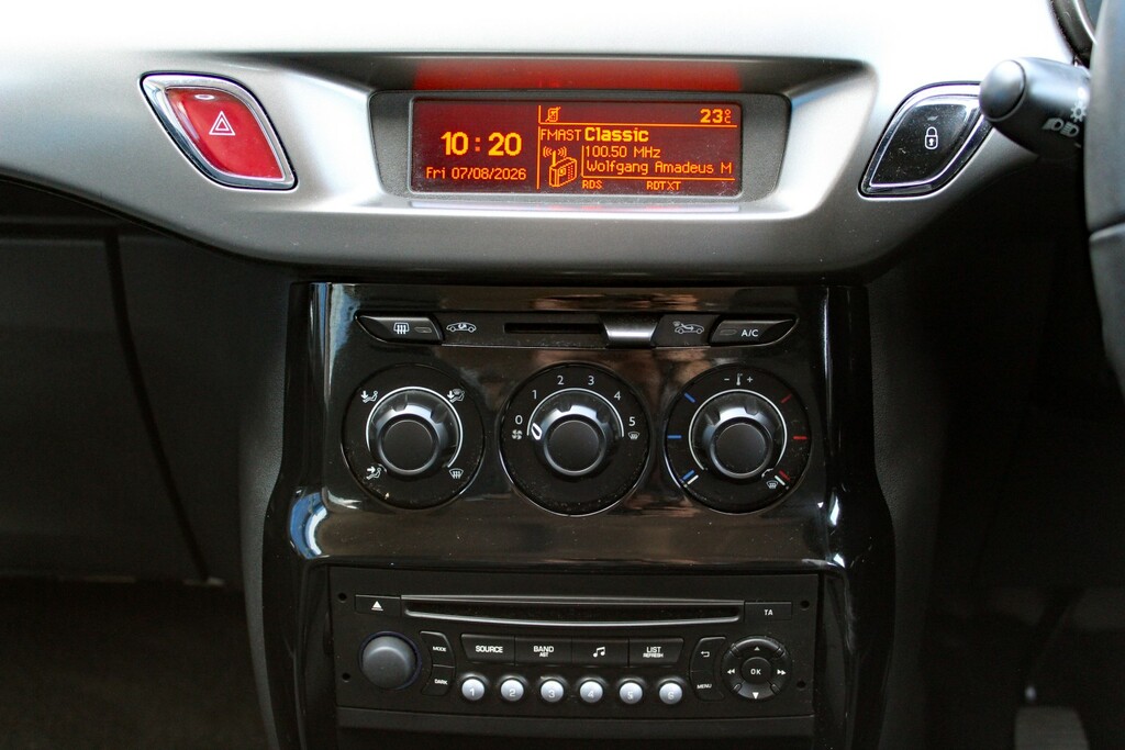 Citroen C3 1.6 Bluehdi 100 Platinum 17In Alloys Purple #17
