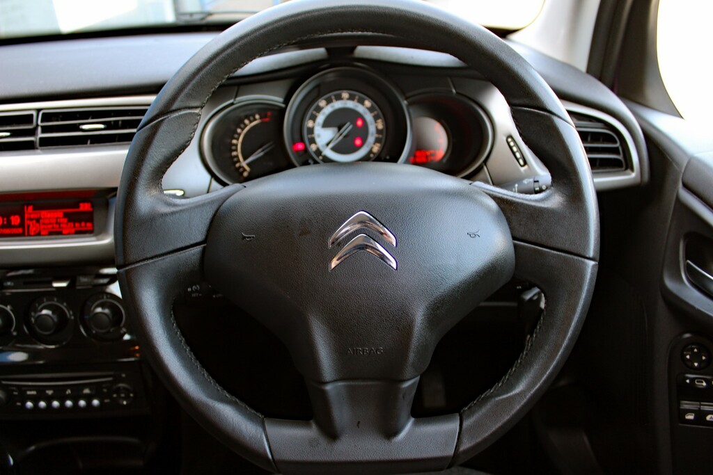 Citroen C3 1.6 Bluehdi 100 Platinum 17In Alloys Purple #18