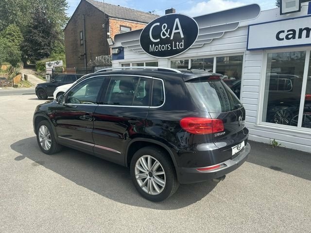 Volkswagen Tiguan 2.0 Tdi Bluemotion Tech Se Dsg Blue #4