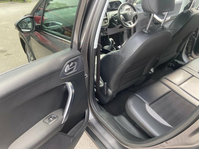 Peugeot 2008 Allure Grey #15