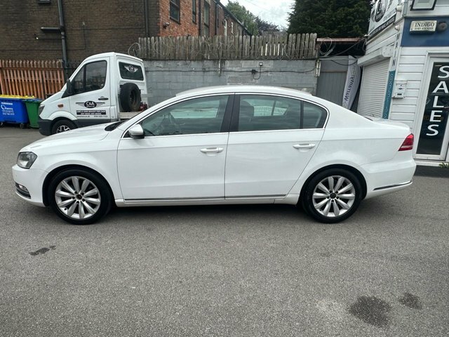 Volkswagen Passat 2.0 Tdi Bluemotion Tech Highline Saloon White #4