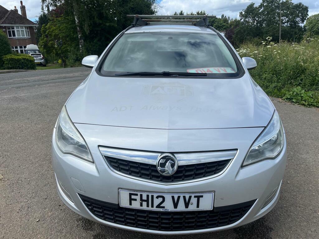 Vauxhall Astra 2012 1.6 16V Sri Hatchback Euro Silver #2