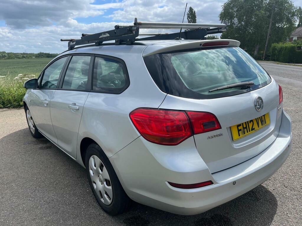 Vauxhall Astra 2012 1.6 16V Sri Hatchback Euro Silver #4