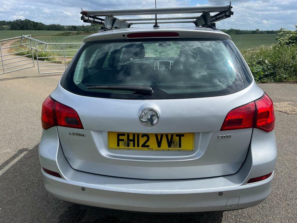 Vauxhall Astra 2012 1.6 16V Sri Hatchback Euro Silver #5