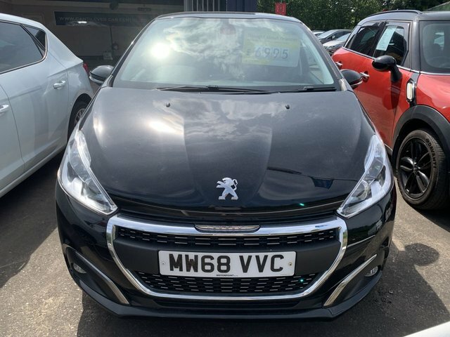 Peugeot 208 1.2 Puretech Signature Hatchback MW68VVC Black #2
