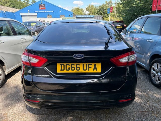 Ford Mondeo 2.0 Tdci Titanium Hatchback Euro Black #5