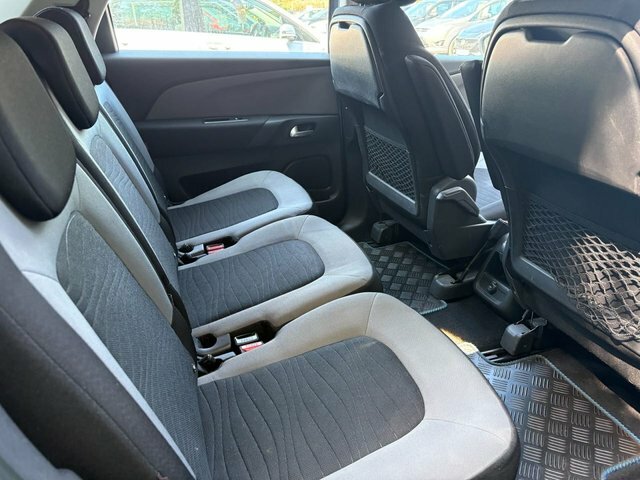 Citroen C4 Picasso 1.6L Exclusive White #9