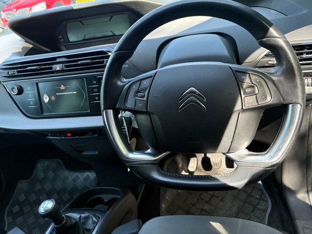 Citroen C4 Picasso 1.6L Exclusive White #8
