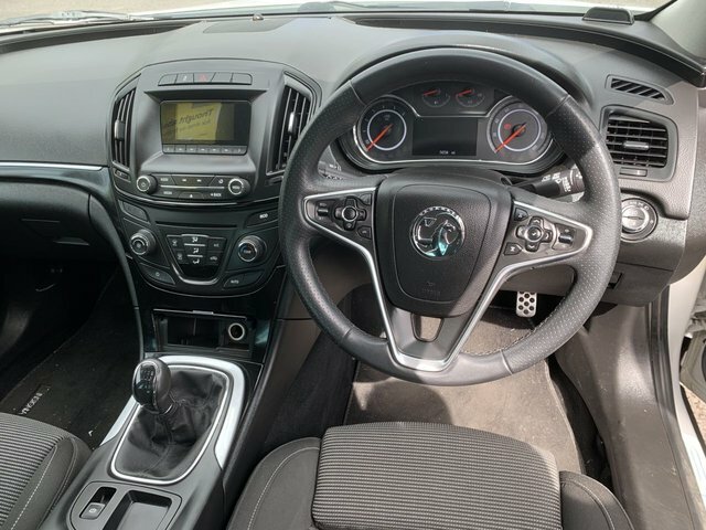 Vauxhall Insignia 2.0 Cdti Ecoflex Sri Hatchback E White #6