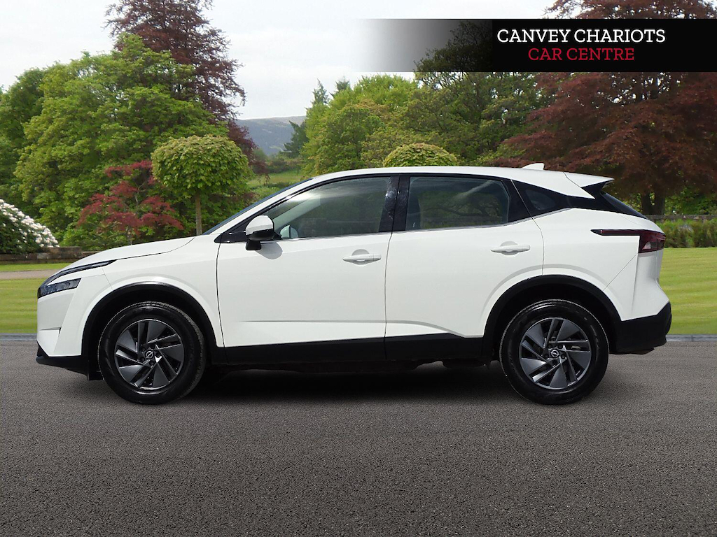 Nissan Qashqai 1.3 Dig-t Mhev Acenta Premium Euro 6 Ss GL23XUJ White #6