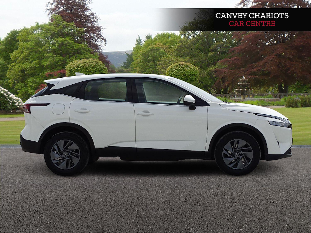 Nissan Qashqai 1.3 Dig-t Mhev Acenta Premium Euro 6 Ss GL23XUJ White #5