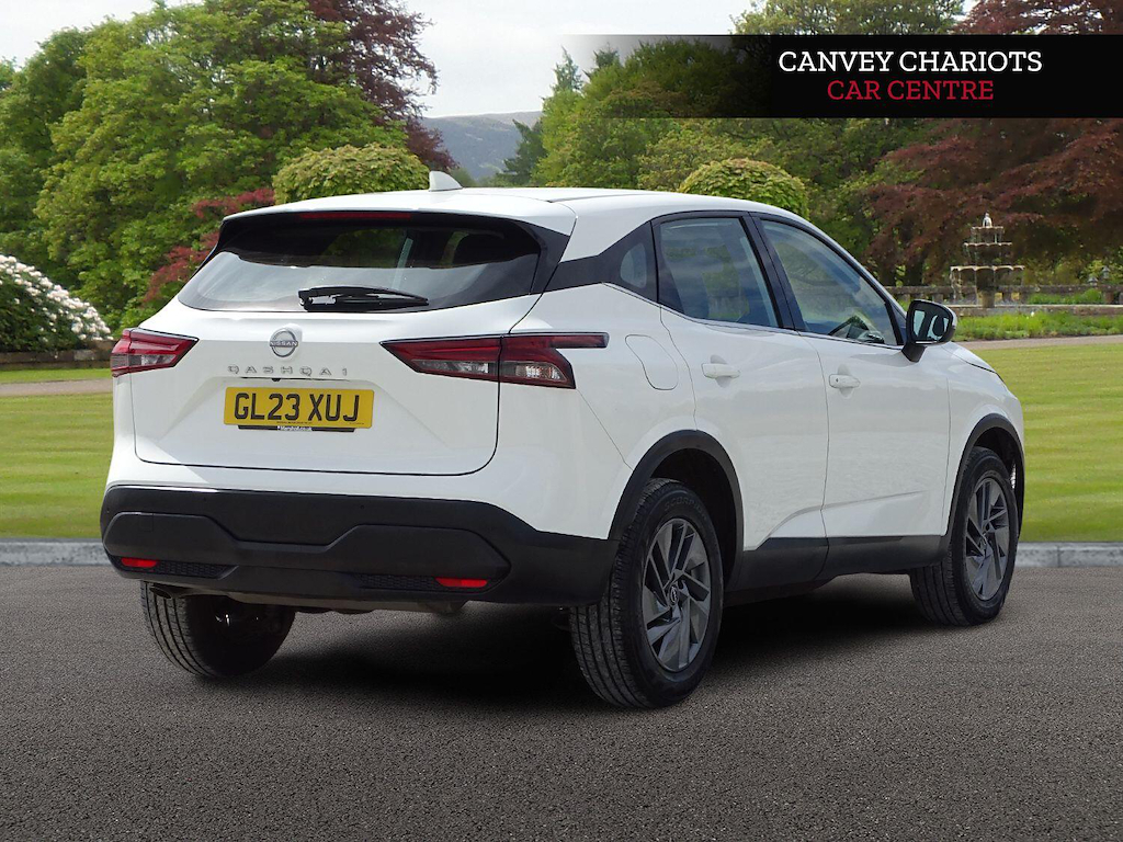 Nissan Qashqai 1.3 Dig-t Mhev Acenta Premium Euro 6 Ss GL23XUJ White #3