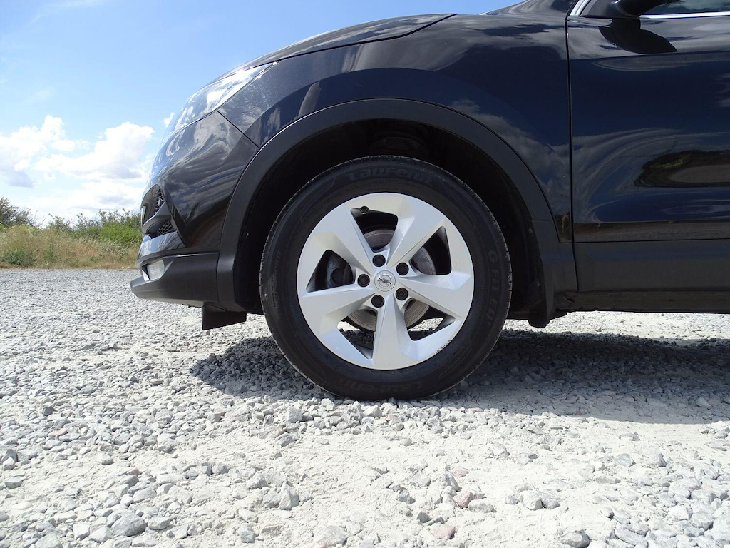 Nissan Qashqai Hatchback #12