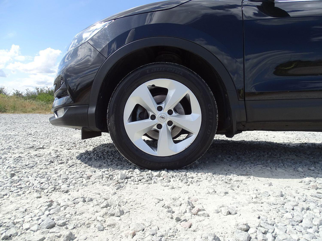 Nissan Qashqai Hatchback #9
