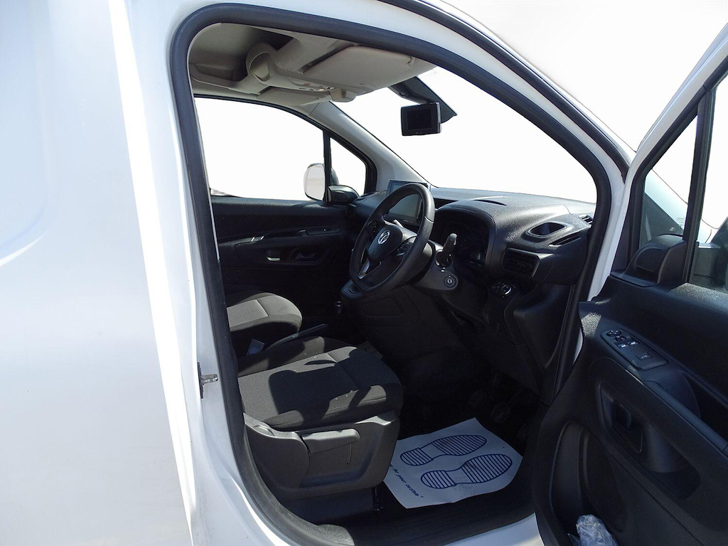 Vauxhall Combo 1.2 Turbo Energy XL Mpv Euro 6 Blue #9