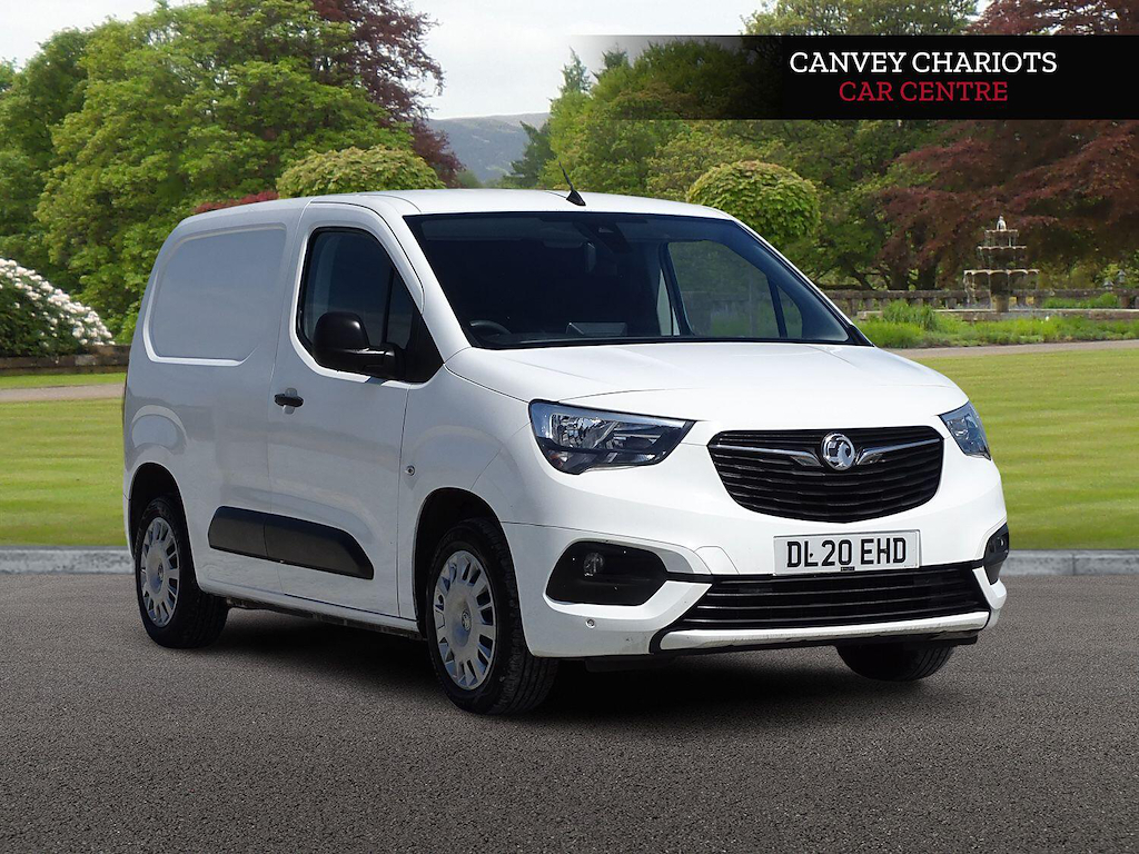 Vauxhall Combo 1.5 Turbo D 2000 Sportive L1 H1 Euro 6 Ss White