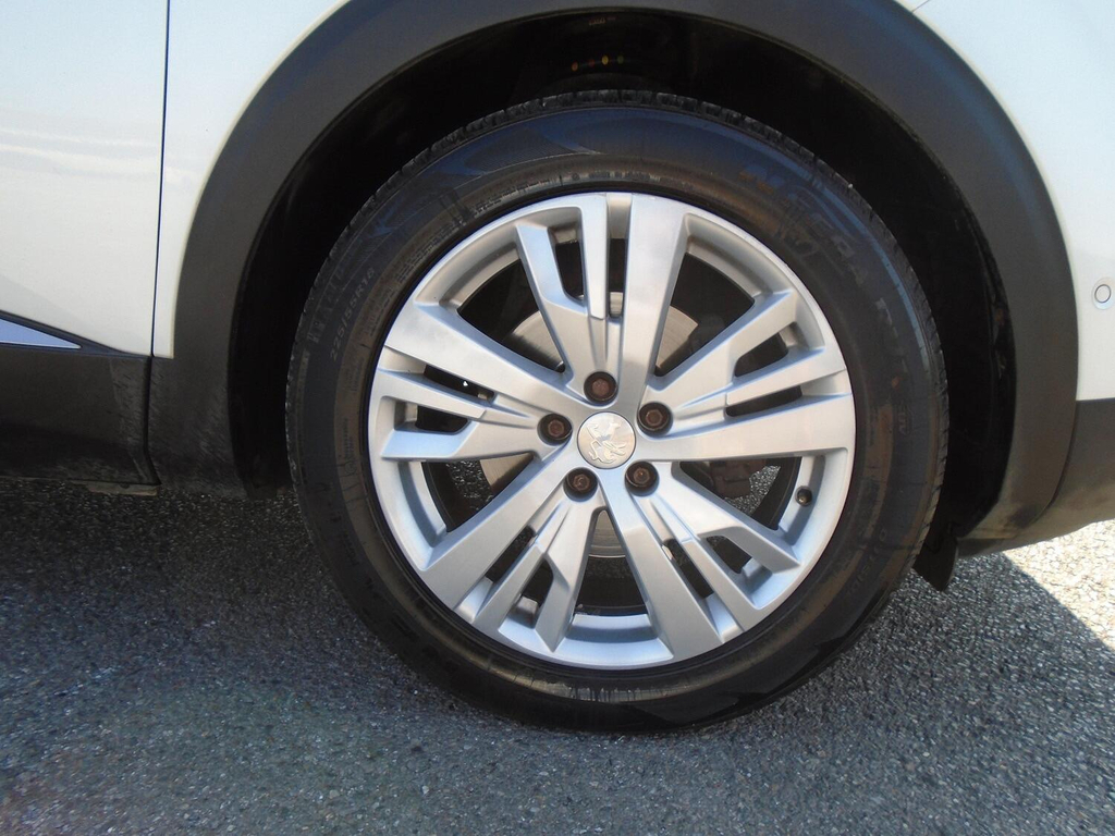 Peugeot 5008 Bluehdi Ss Gt White #9