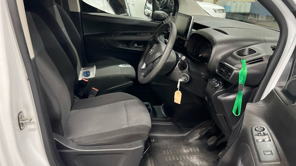 Vauxhall Combo 1.5 Turbo D 2300 Prime Panel Van WP23UOT White #5
