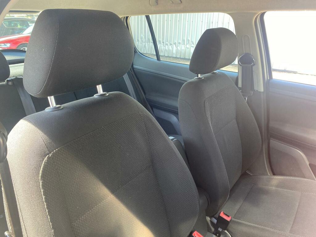 Skoda Fabia Estate 1.4 Tdi Pure Drive Scout 201060 Silver #8