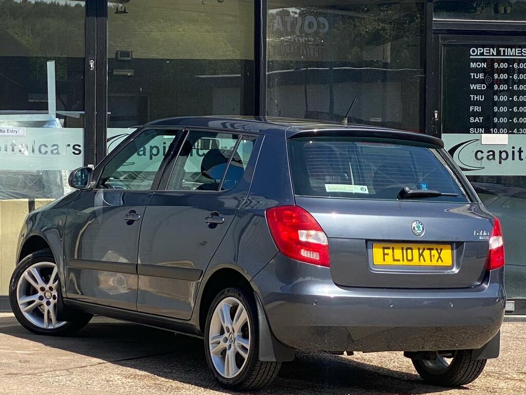 Skoda Fabia Estate 1.4 Tdi Pure Drive Scout 201060 Silver #2
