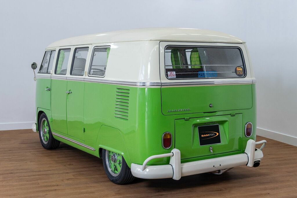 Volkswagen Campervan Mpv Green #3