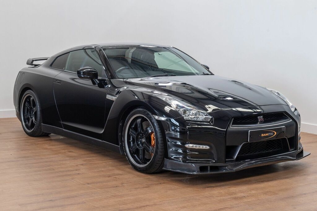 Nissan GT-R Coupe Black