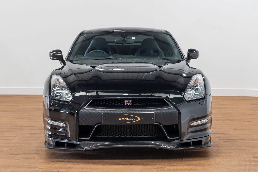 Nissan GT-R Coupe Black #3