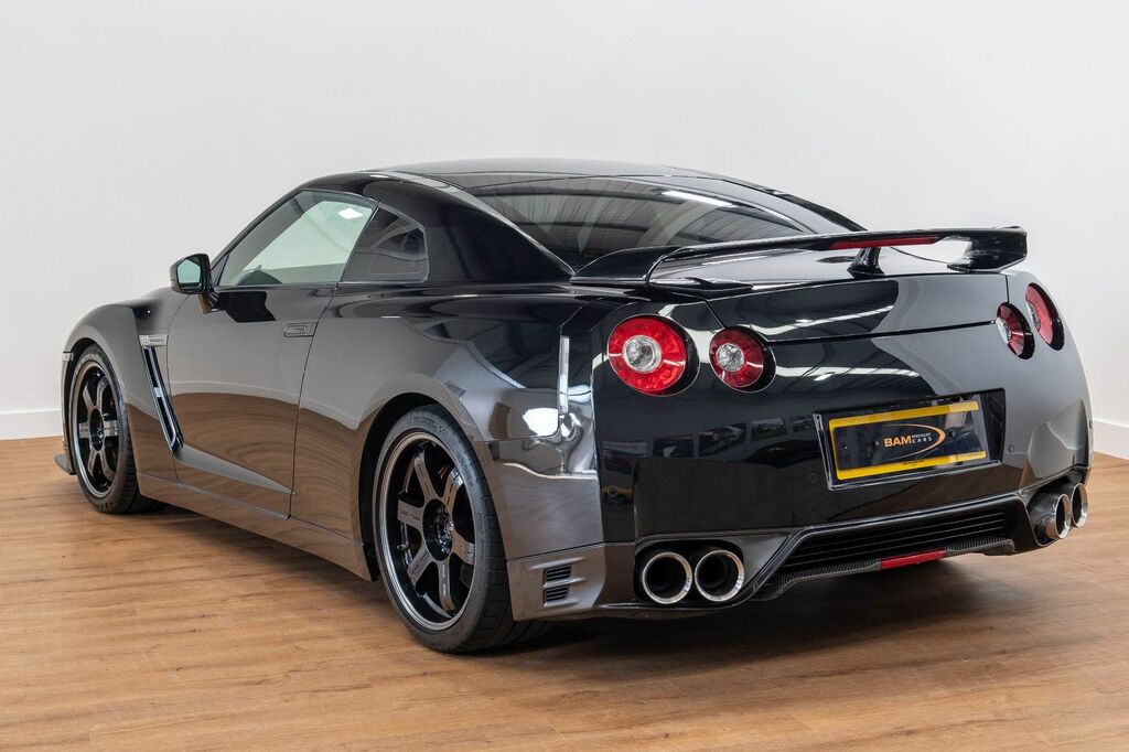 Nissan GT-R Coupe Black #5