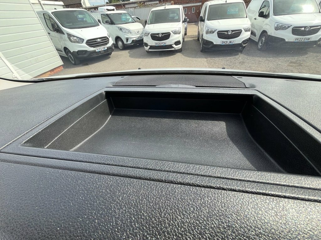 Vauxhall Vivaro 1.5 Turbo D 120 Pro H1 Van White #27