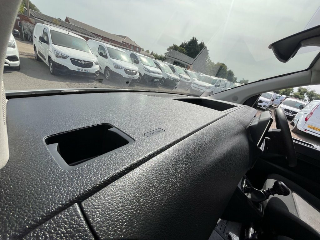 Vauxhall Vivaro 1.5 Turbo D 120 Pro H1 Van White #39