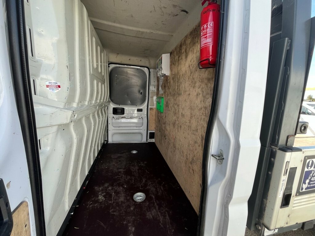 Peugeot Boxer 2L Built For Business White #5