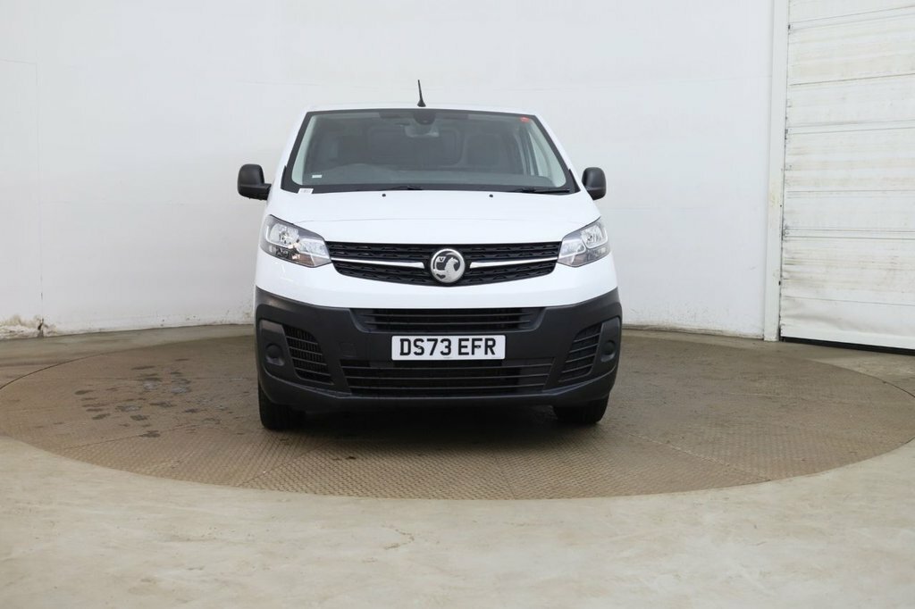 Vauxhall Vivaro 1.5L Prime 6Dr DS73EFR White #2