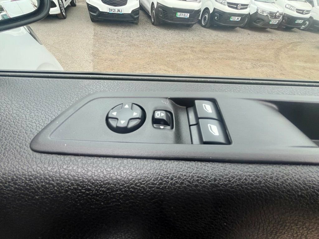 Citroen Dispatch 1.5Bhdi M Enterprise Edition New Rrp 29325 Grey #19
