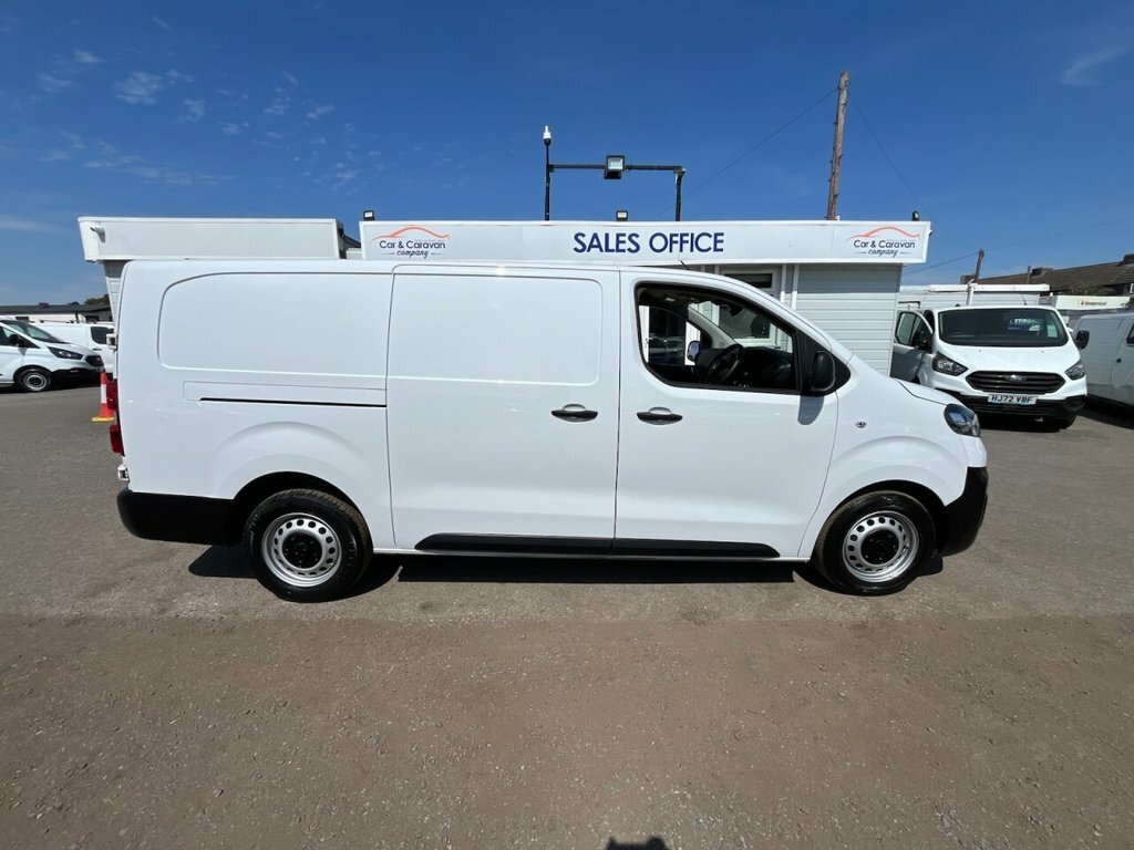 Vauxhall Vivaro 1.5L Prime 6Dr White #3