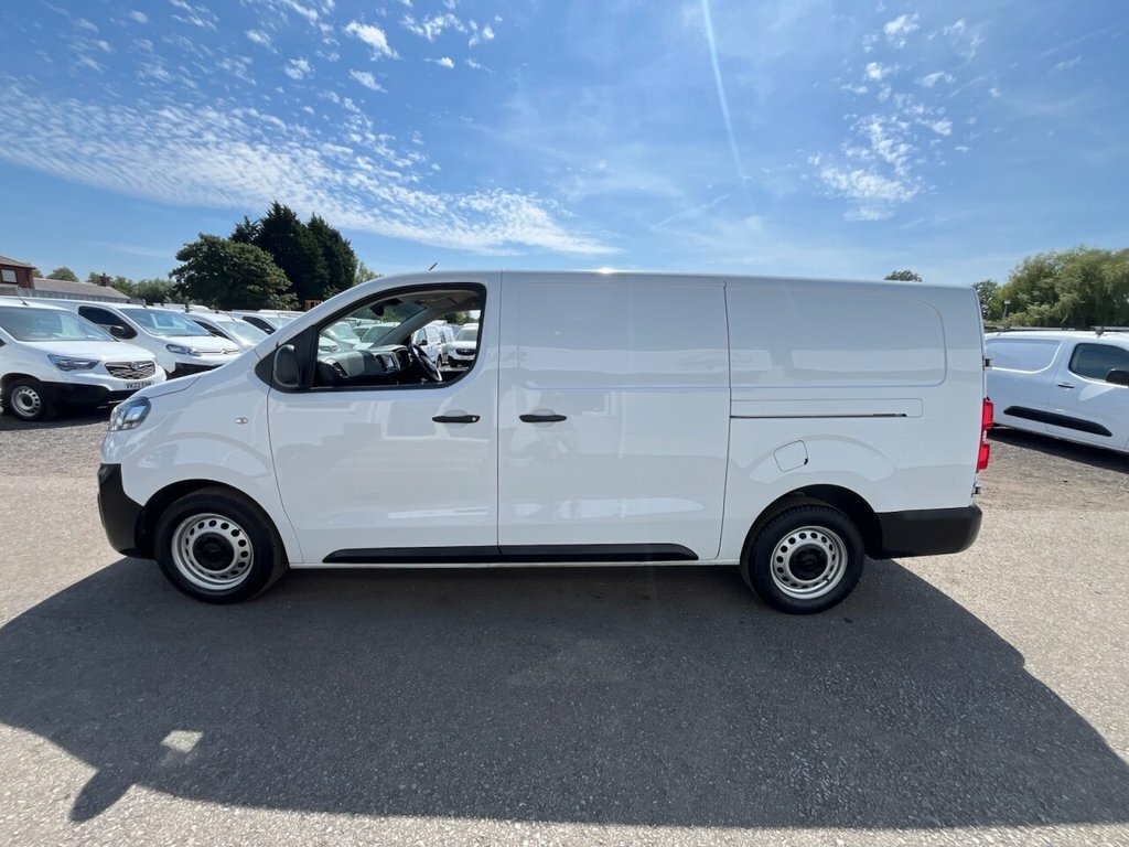 Vauxhall Vivaro 1.5L Prime 6Dr White #2