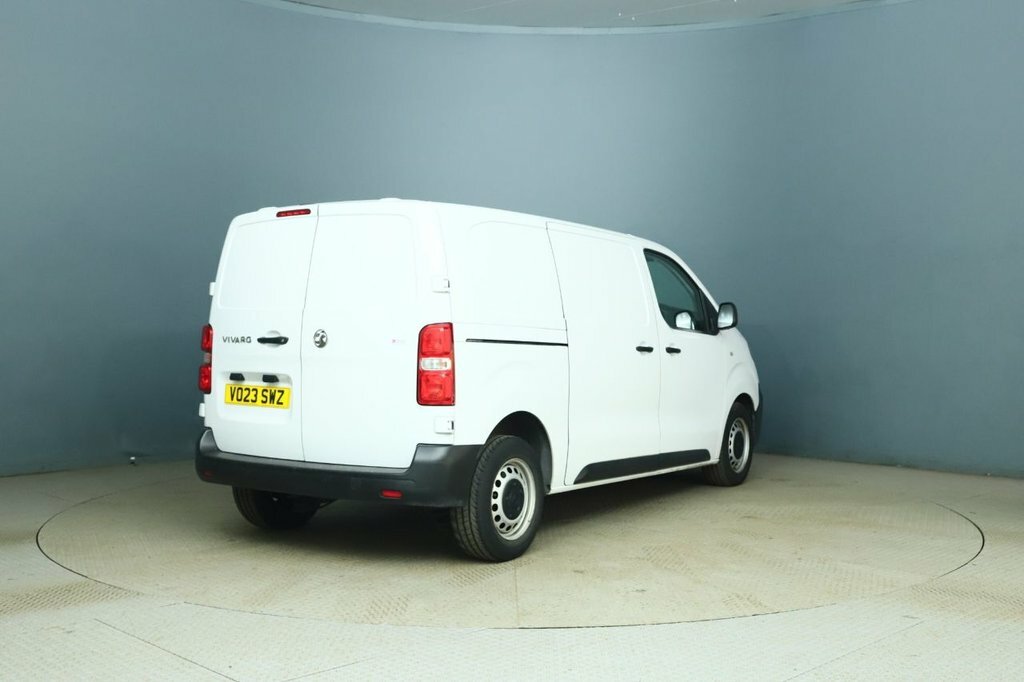 Vauxhall Vivaro 1.5L Prime 6Dr White #4
