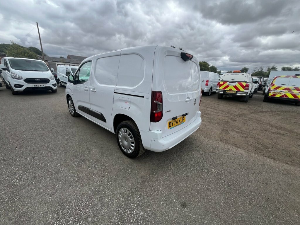 Vauxhall Combo 1.5L Pro White #3