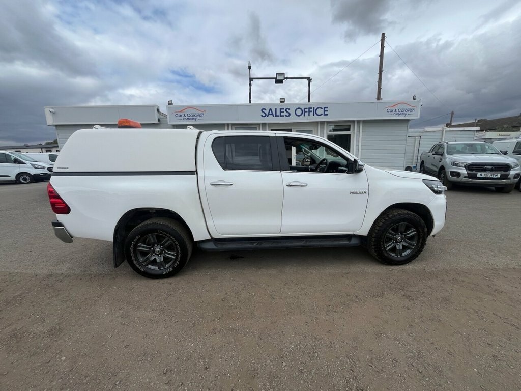 Toyota HILUX 2.4L Icon White #2