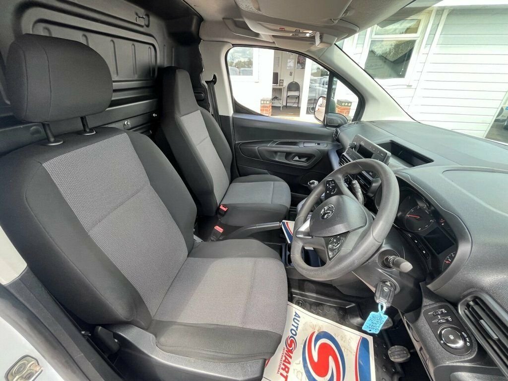 Vauxhall Combo 1.5 L 1.5 Turbo D 2300 Sportive L2 H1 Euro 6 Ss Grey #24