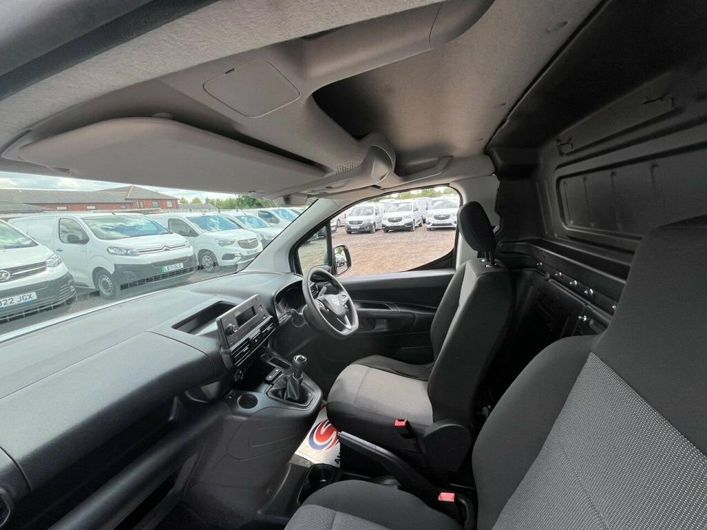 Vauxhall Combo 1.5 L 1.5 Turbo D 2300 Sportive L2 H1 Euro 6 Ss Grey #19