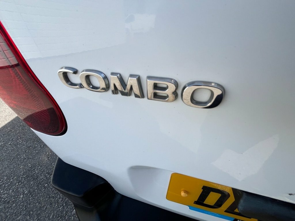 Vauxhall Combo 1.5 L 1.5 Turbo D 2300 Sportive L2 H1 Euro 6 Ss Grey #9