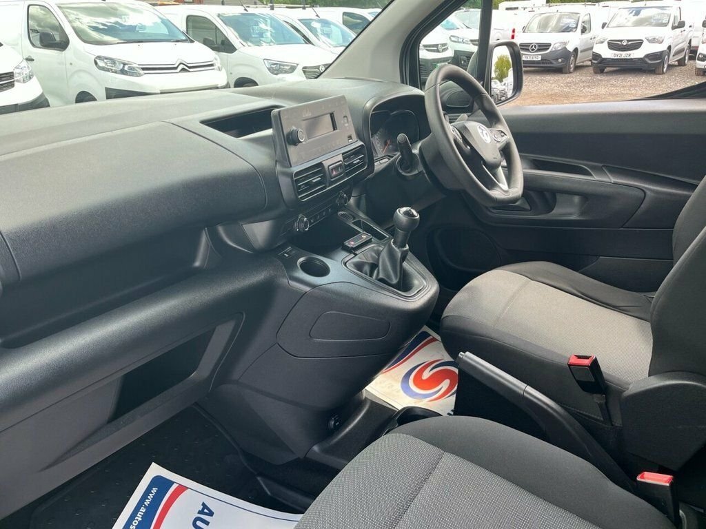 Vauxhall Combo 1.5 L 1.5 Turbo D 2300 Sportive L2 H1 Euro 6 Ss Grey #16