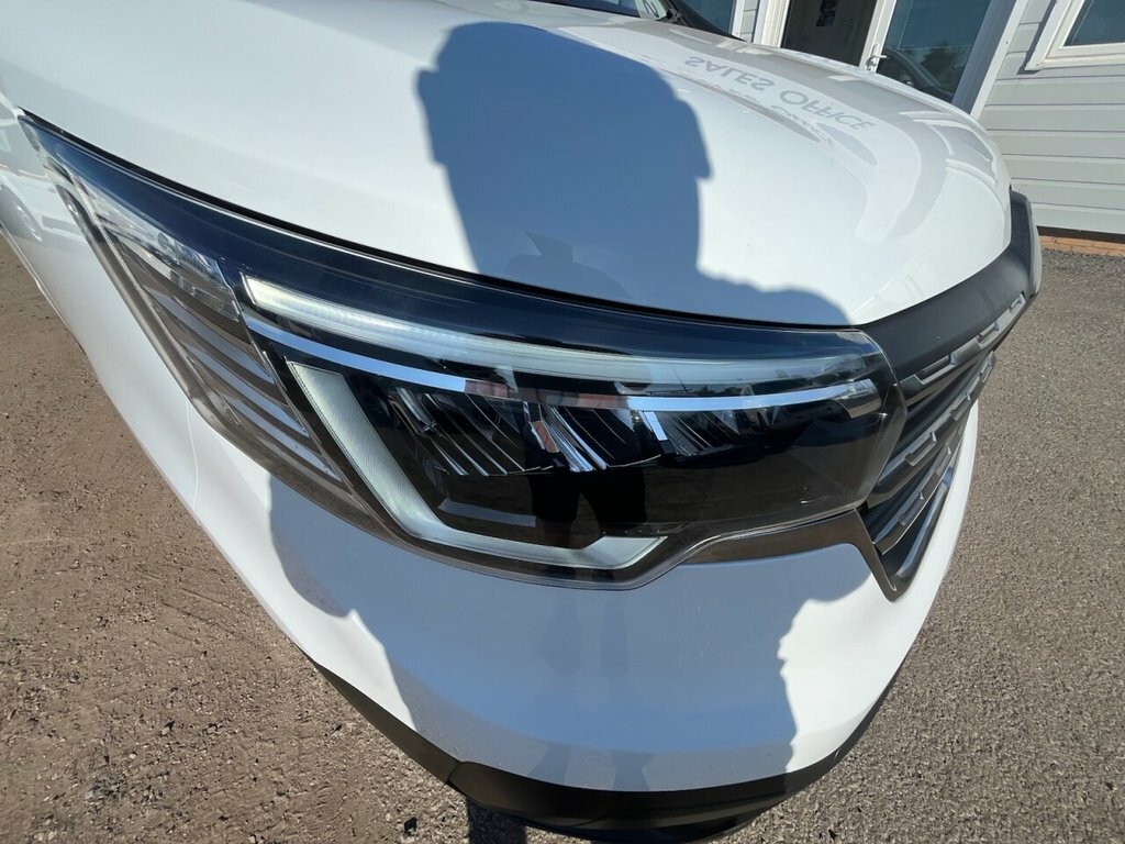 Renault Trafic 2L Business White #4