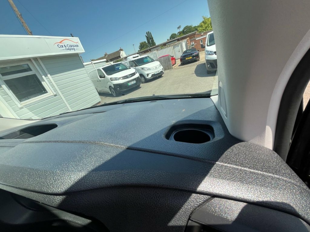 Fiat Scudo 1.5 Bluehdi Primo Panel Van 6Dr Lwb White #38