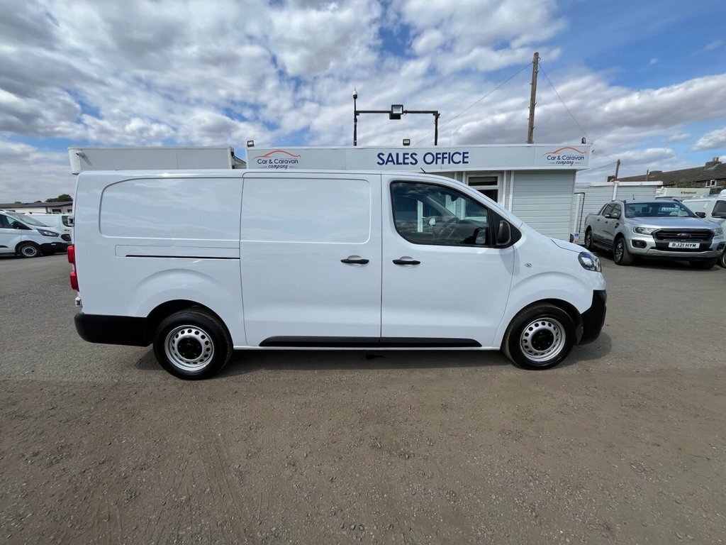 Vauxhall Vivaro 1.5L Prime 6Dr White #3